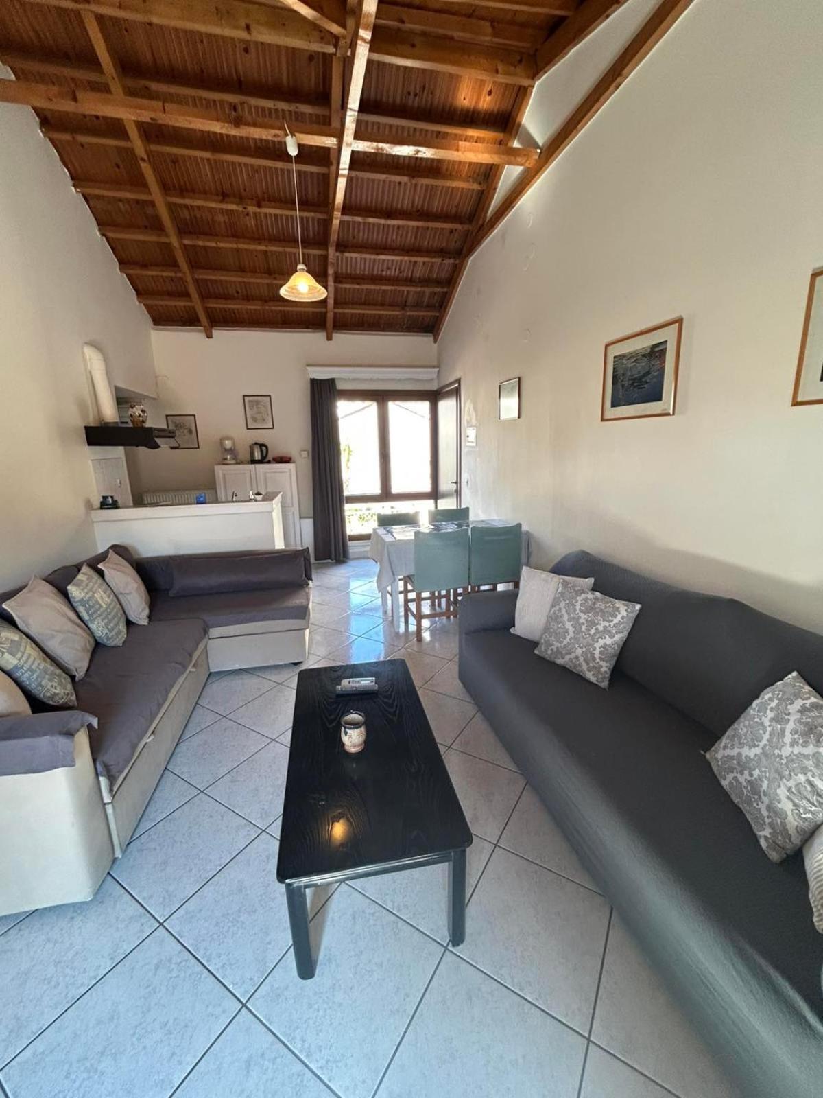 Roxani Studios-Apartments Petra  Habitación foto